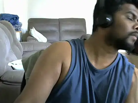 YOURCRAZYDADDY's Webcam Show