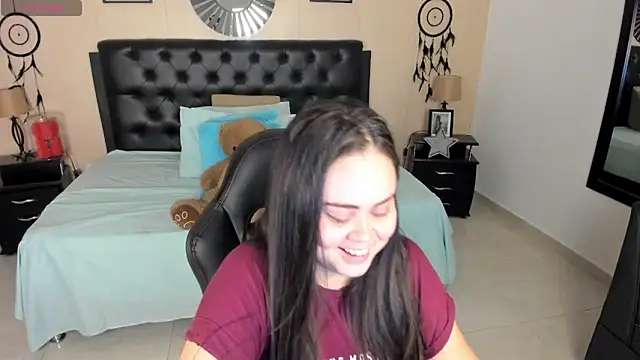 LolaVillalobos' Live XXX Chat
