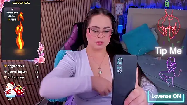 LolaVillalobos' Live XXX Chat