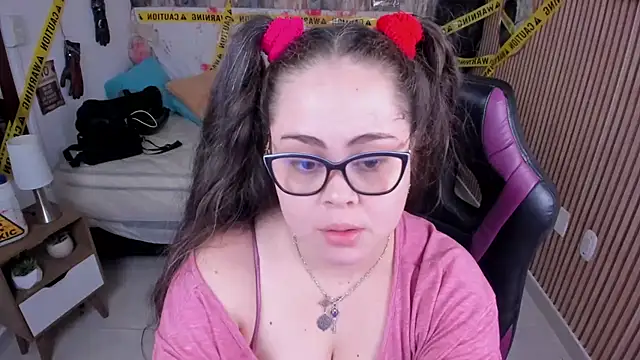 LolaVillalobos' Live XXX Chat