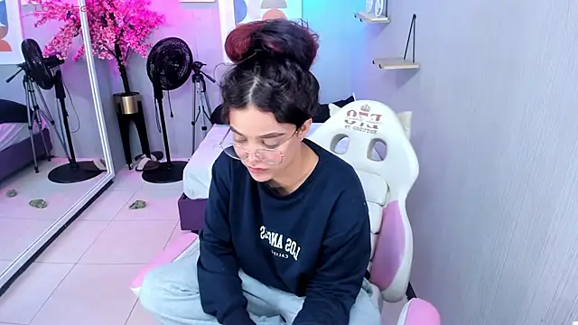 Chat XXX ao vivo de Maggy_t18