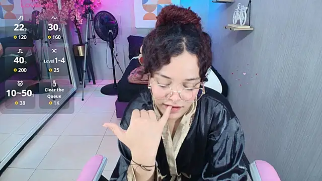 Maggy_t18's Live XXX Chat