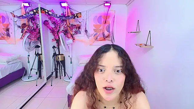 Maggy_t18 웹캠 쇼
