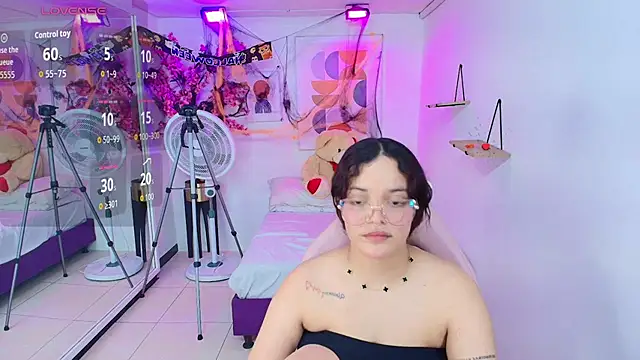 Maggy_t18's Webcam Show