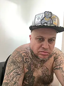 Auhenri25's Webcam Show