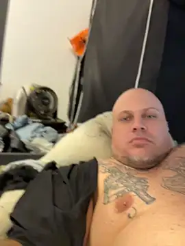 Auhenri25 Webcam Show