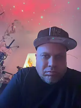 Auhenri25's Webcam Show