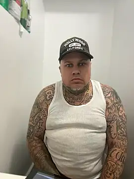 Auhenri25 webkamerás műsora