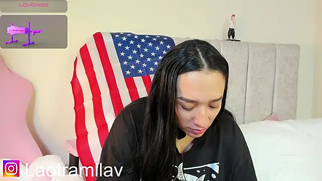 MilaVelour Chat XXX live