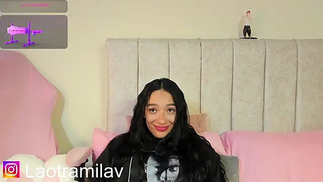 Chatroom XXX en direct de MilaVelour