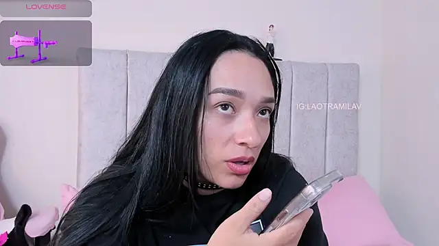 MilaVelour Chat XXX in diretta