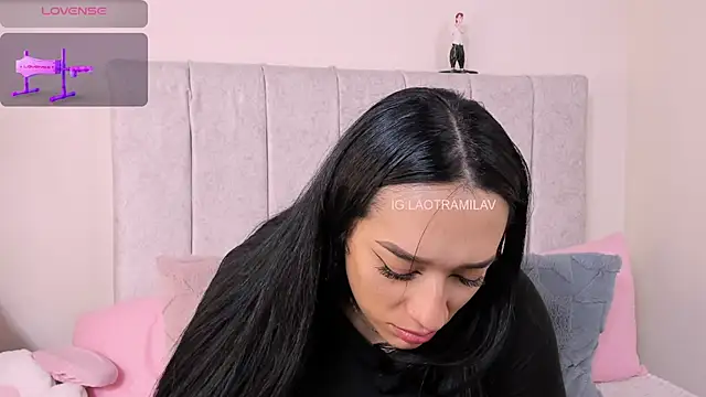 Chatroom XXX en direct de MilaVelour