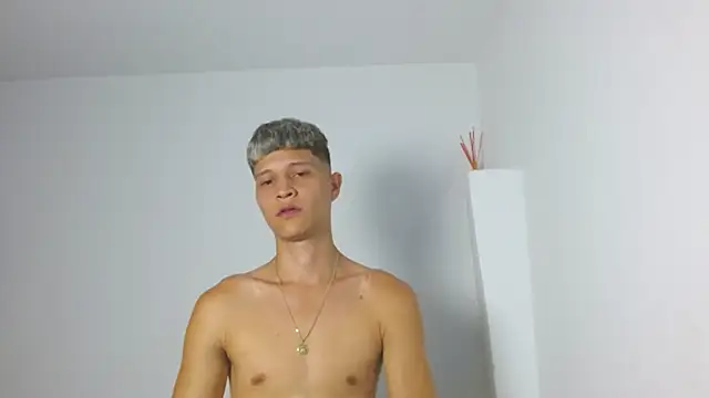 Show de Twinkcock22 na webcam