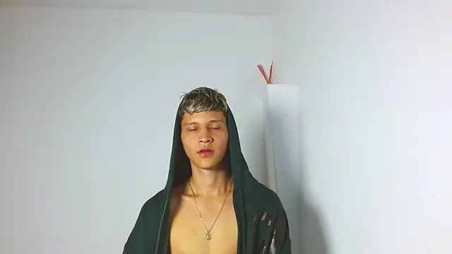 Twinkcock22 – webcam-show