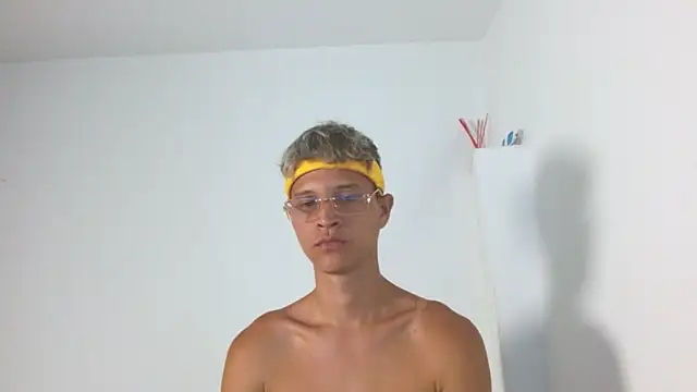 Živý XXX chat Twinkcock22
