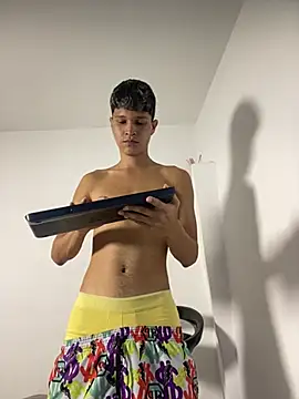 Twinkcock22 Webcam show
