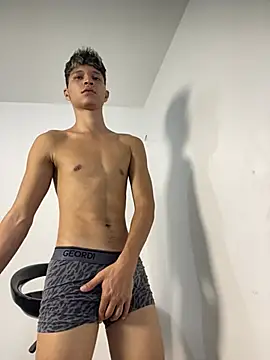 Twinkcock22's Live XXX Chat