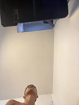 Twinkcock22's Live XXX Chat
