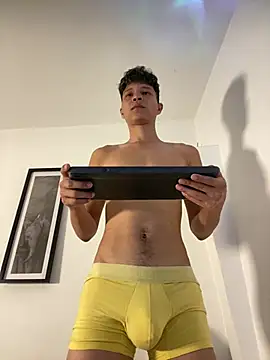 Twinkcock22 Adlı Modelin Web Kamerası Şovu