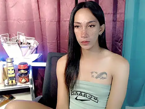Show modela Wife_ur_pinay na web-kameri