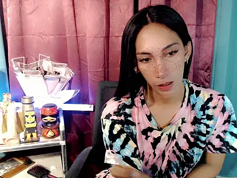 Wife_ur_pinay Webcam show