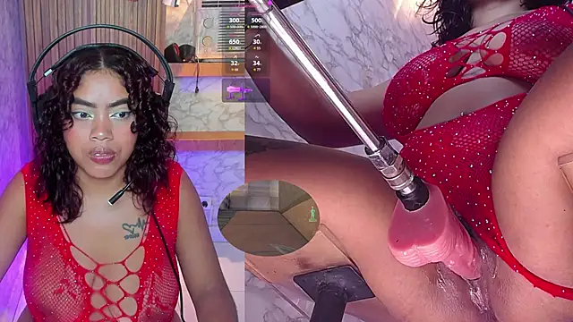 NinaCapelli's Live XXX Chat