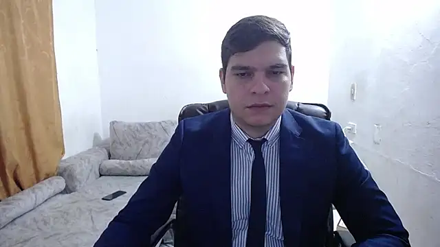 Victor_Maitland Adlı Modelin Canlı XXX Sohbeti