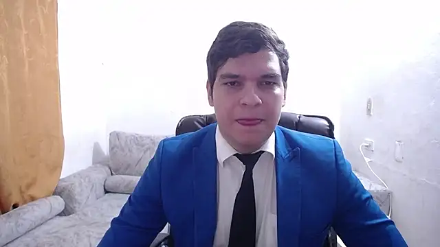 Victor_Maitland: διαδικτυακό σόου στην κάμερα
