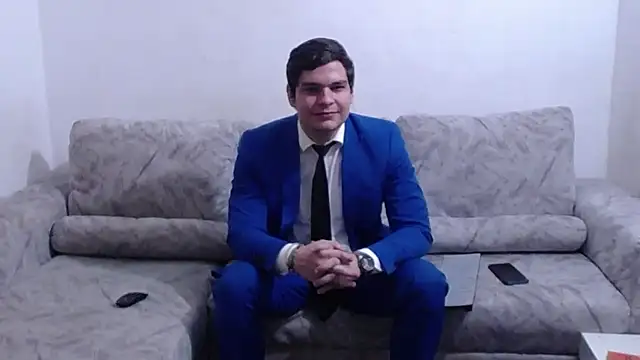 Victor_Maitland: διαδικτυακό σόου στην κάμερα