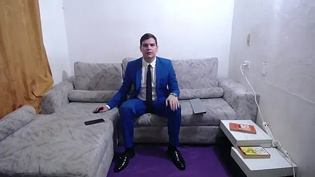 Victor_Maitland Show in webcam
