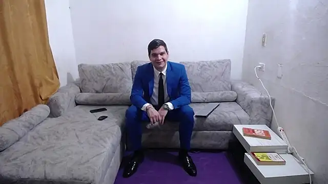 Pokazy przed kamerką – Victor_Maitland
