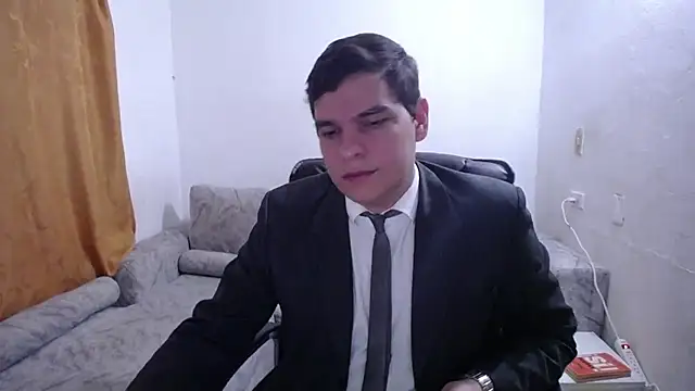 Victor_Maitland: διαδικτυακό σόου στην κάμερα
