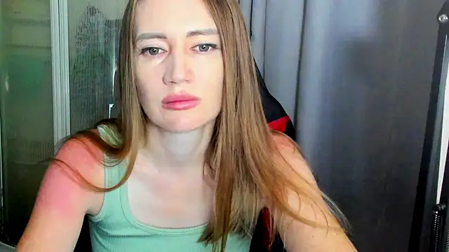 دردشة JessFoxxx الجنسية المباشرة