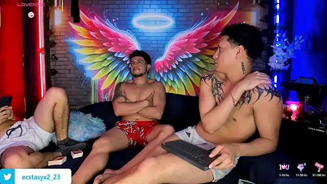 Show modela ECSTASYX2-23 na web-kameri