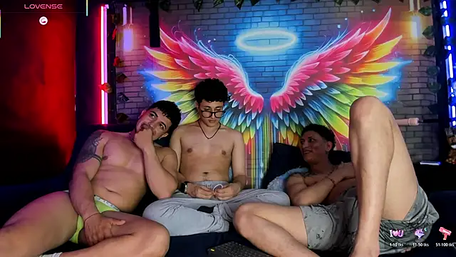 Show modela ECSTASYX2-23 na web-kameri