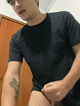 Show de Tavinho067 na webcam