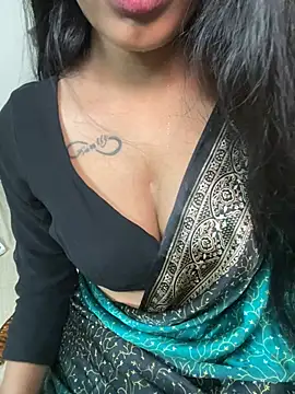 its_ur_flora Adlı Modelin Canlı XXX Sohbeti