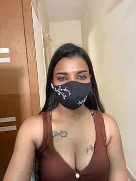 its_ur_flora's Live XXX Chat