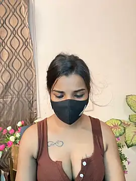 its_ur_flora's Live XXX Chat