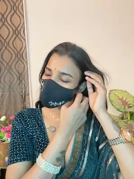 its_ur_flora's Live XXX Chat