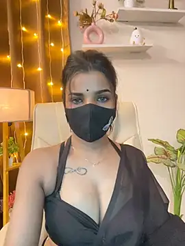 its_ur_flora Adlı Modelin Canlı XXX Sohbeti