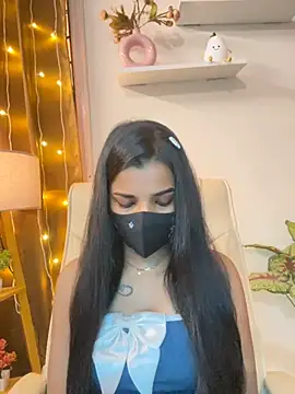 its_ur_flora Chat XXX in diretta