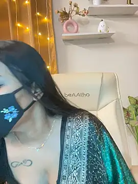 Chat +18 de its_ur_flora ao vivo