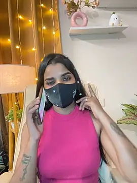 צ'אט XXX בשידור חי של its_ur_flora