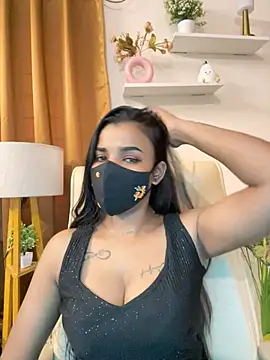 its_ur_flora Adlı Modelin Canlı XXX Sohbeti