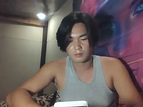 urhalfguyxx Show Webcam
