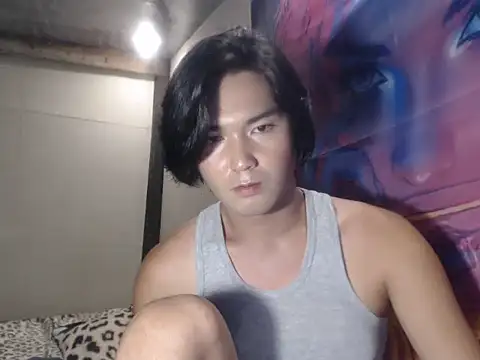 urhalfguyxx Show Webcam