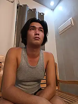 urhalfguyxx 在線直播表演