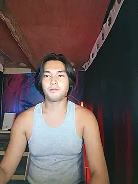 Yourcumshooterxxx Show Webcam
