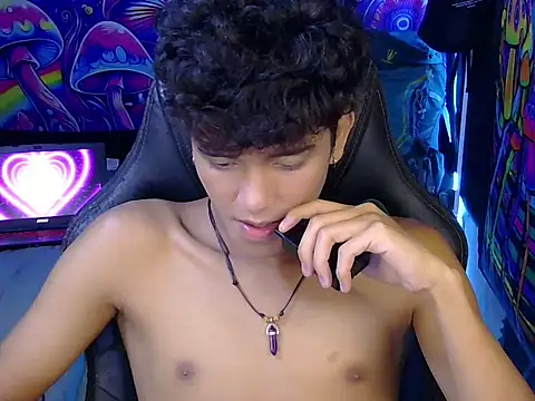 hugekenbigcock Pertunjukan Webcam